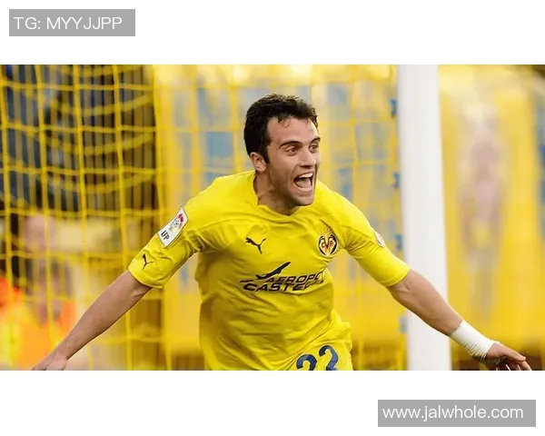 回顾上个年代的足球明星们的辉煌岁月与传奇故事 回顾上个年代的足球明星们的辉煌岁月与传奇故事